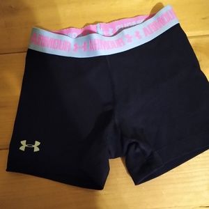 Junior Underarmor athletic shorts